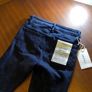 FRAME LE ONE SKINNY CROP (MID-RISE) SZ 1 Black